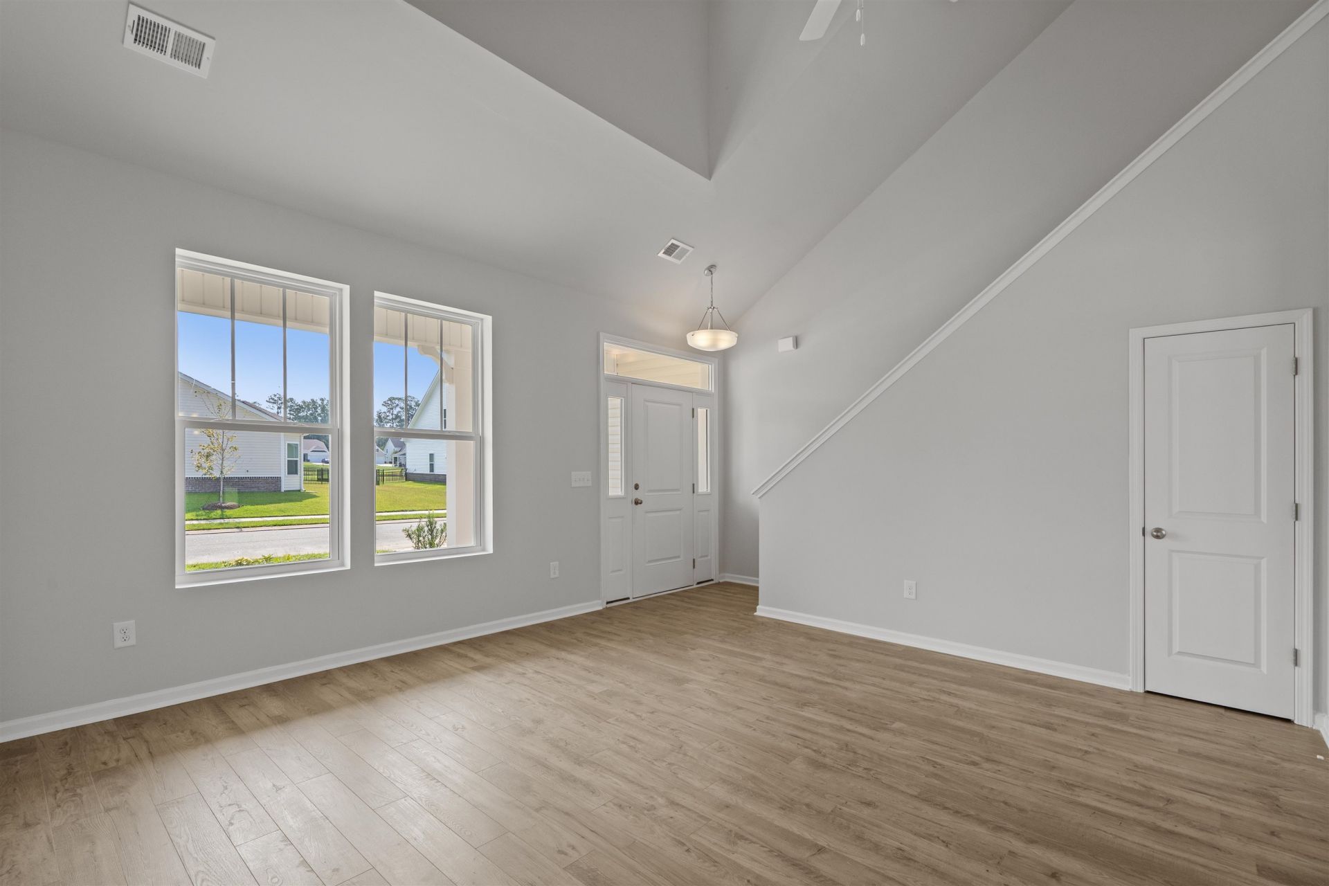 2923 Spain Ln. Photo 11