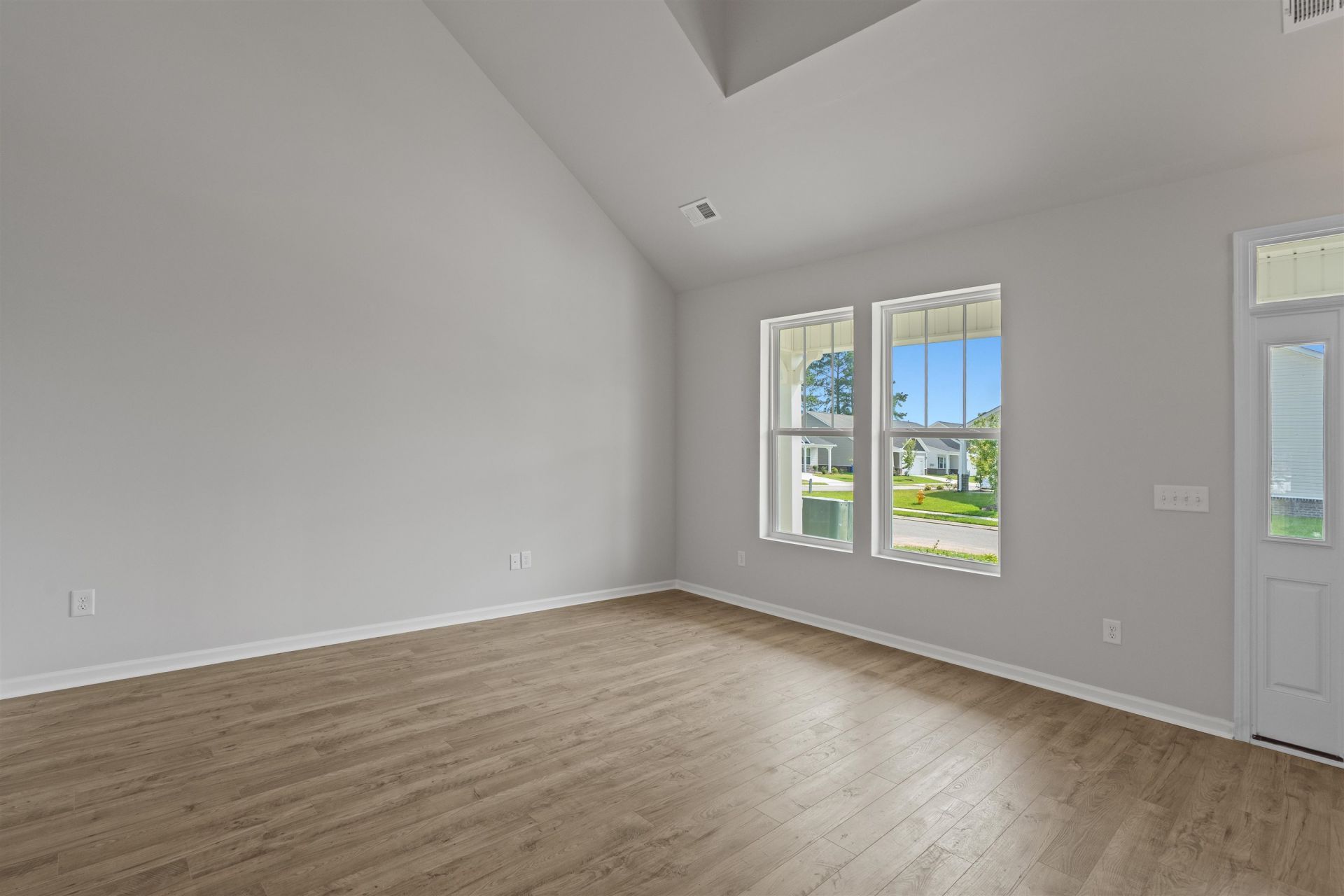 2923 Spain Ln. Photo 12