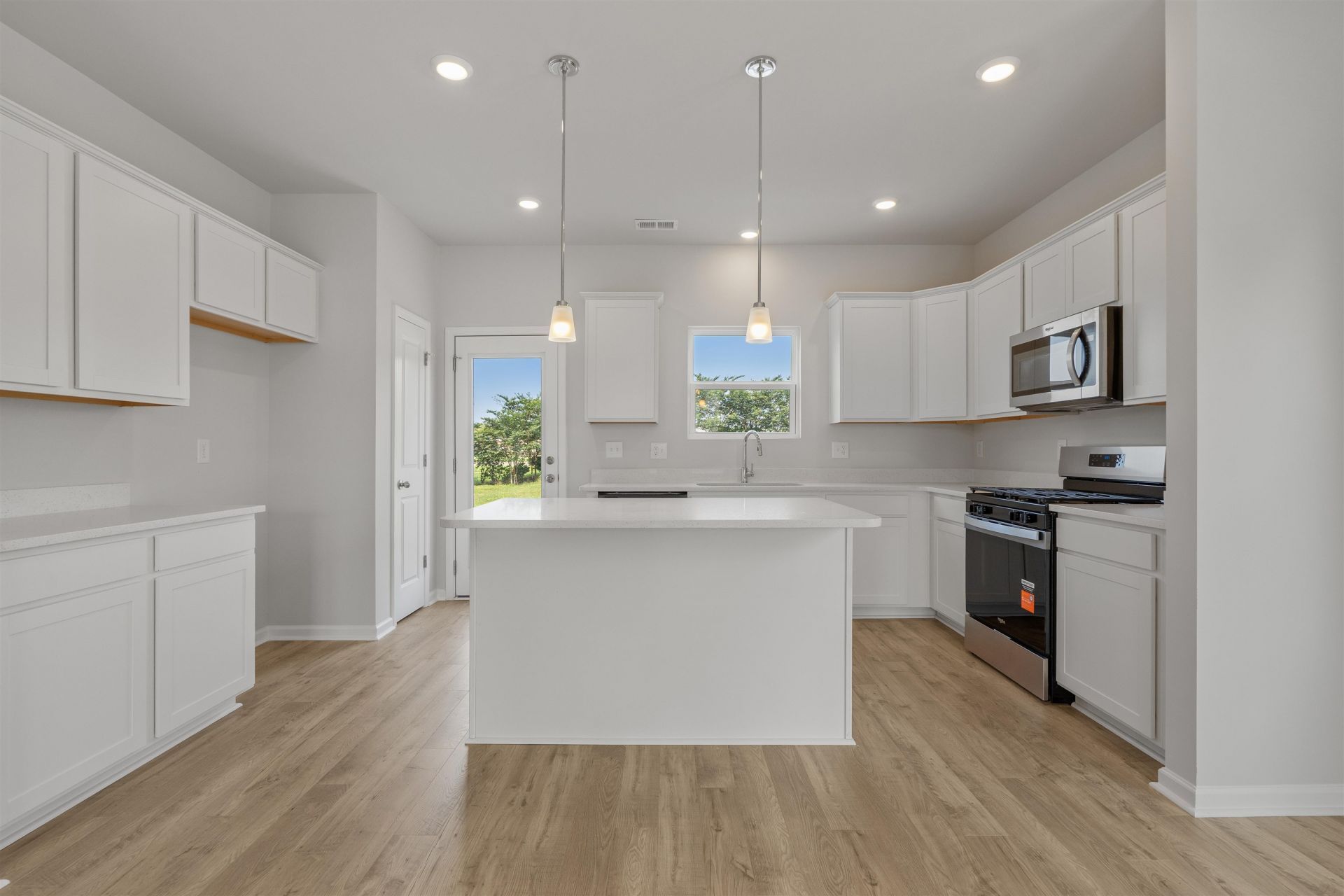 2923 Spain Ln. Photo 18