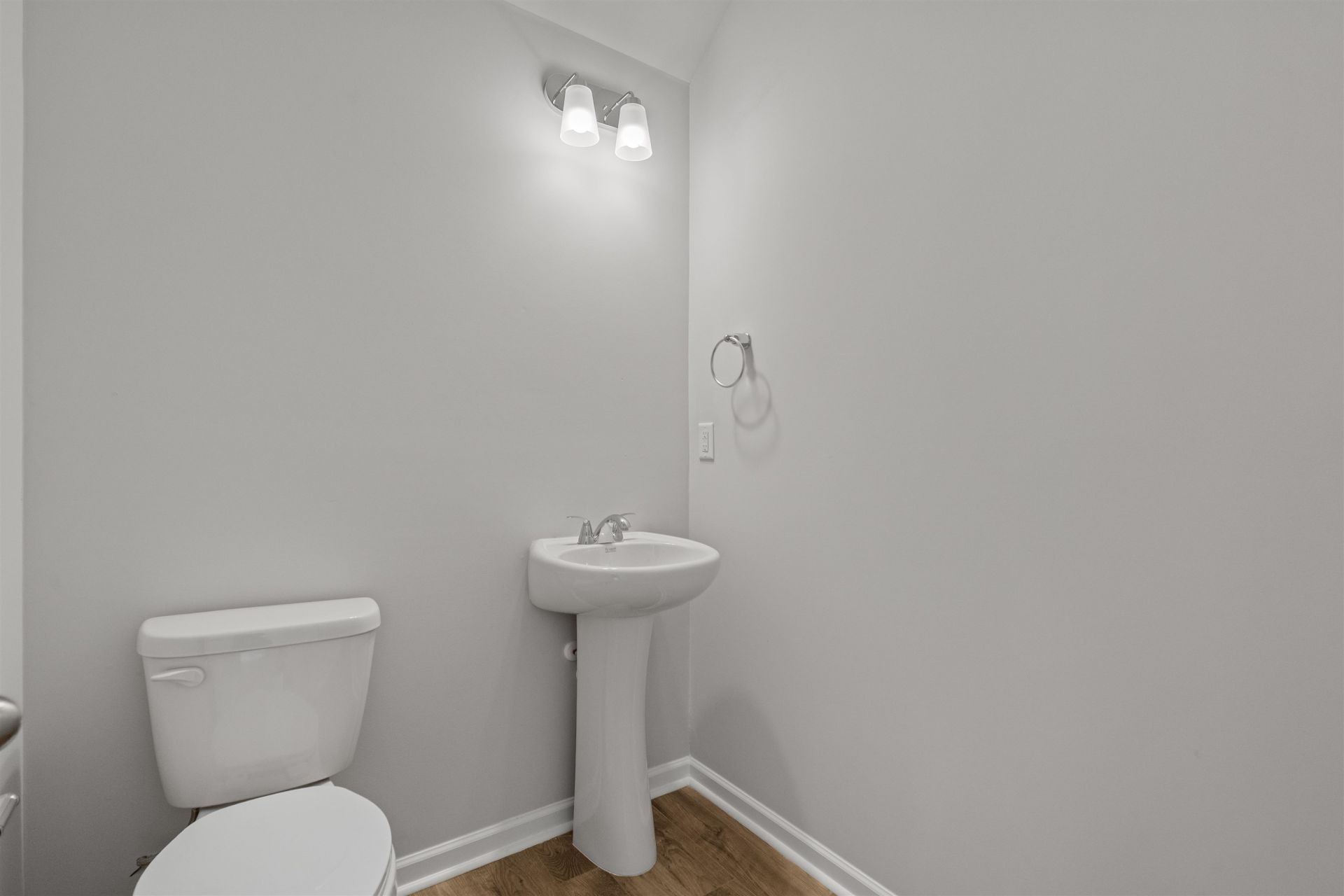 2923 Spain Ln. Photo 42