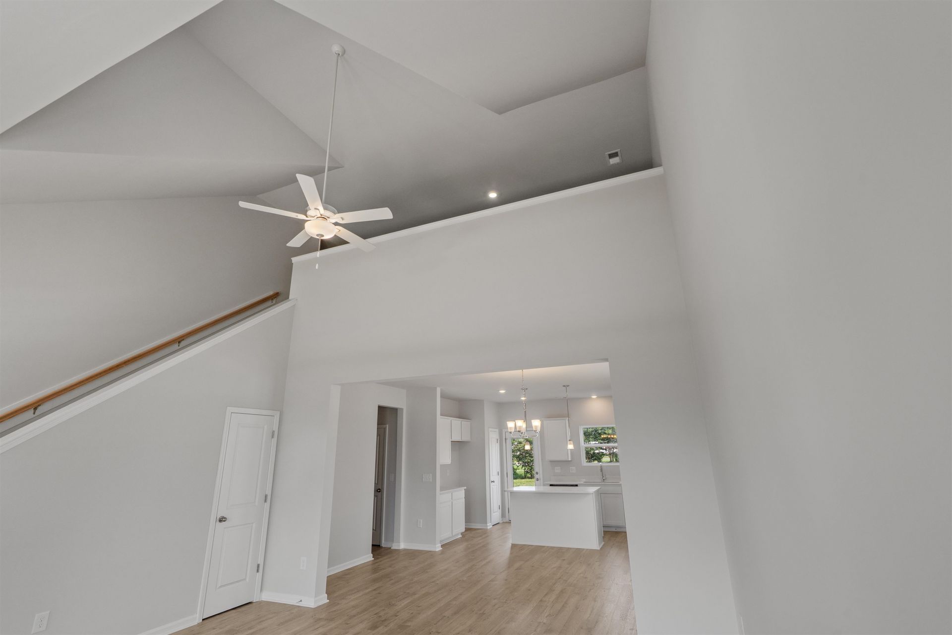 2923 Spain Ln. Photo 8