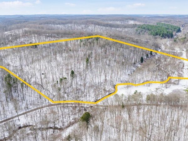 70518 Two Mile Road , New Plymouth, OH 45654