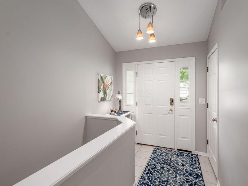 6445 Upper Lake Circle, Westerville, OH 43082 Photo 5