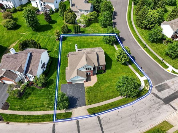 2263 Bold Venture Drive , Lewis Center, OH 43035
