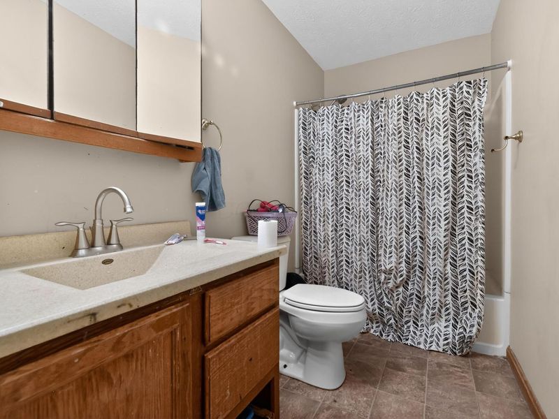 2520 Saint Andrews Drive , Troy, OH 45373 Photo 15
