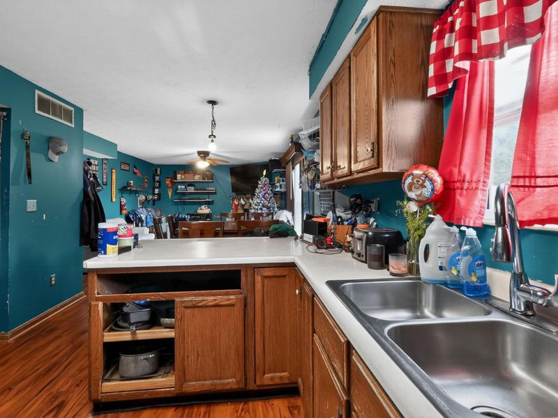 2520 Saint Andrews Drive , Troy, OH 45373 Photo 8