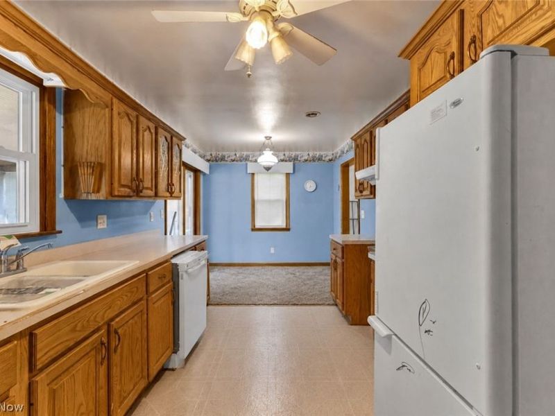 4556 Warren Sharon Road, Vienna, OH 44473 Photo 7