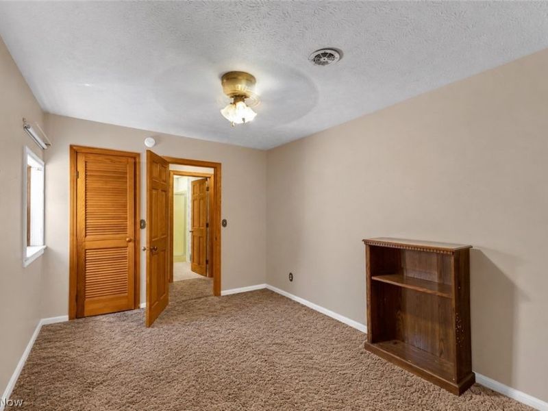 4556 Warren Sharon Road, Vienna, OH 44473 Photo 8