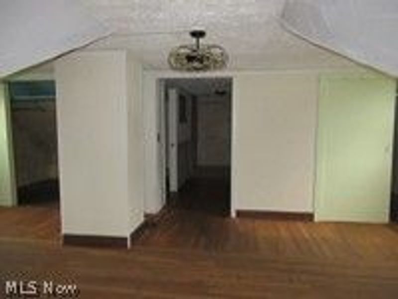 17408 Woodbury Avenue, Cleveland, OH 44135 Photo 12