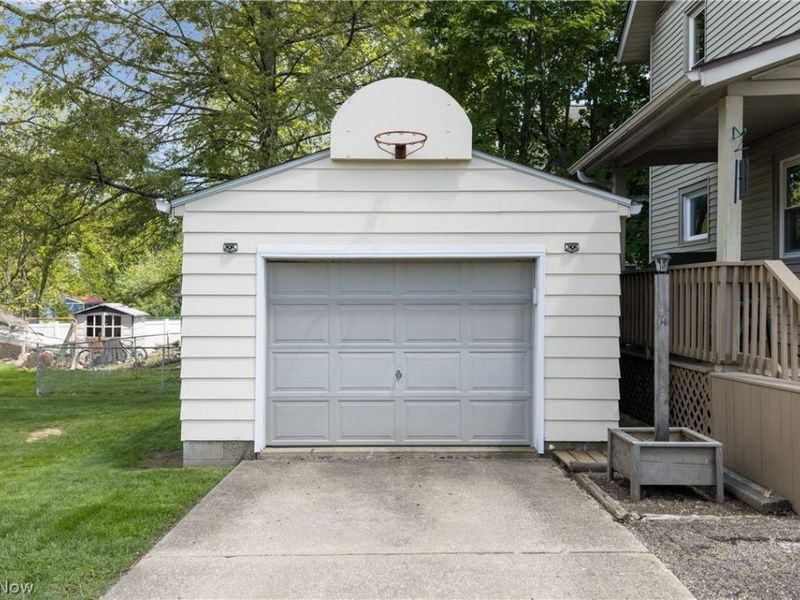 217 Bachtel Street SE, North Canton, OH 44720 Photo 30