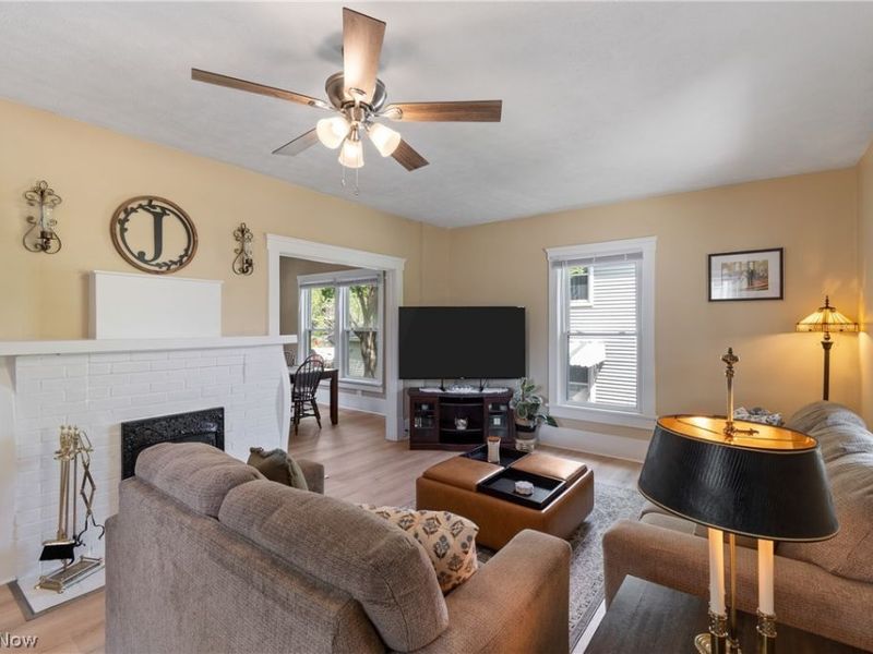 217 Bachtel Street SE, North Canton, OH 44720 Photo 4