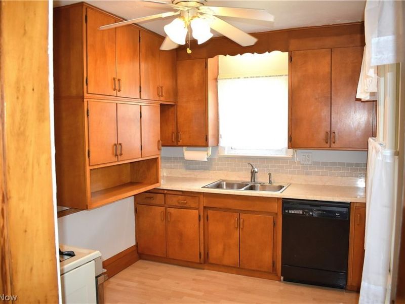 4510 Telhurst Road, South Euclid, OH 44121 Photo 9
