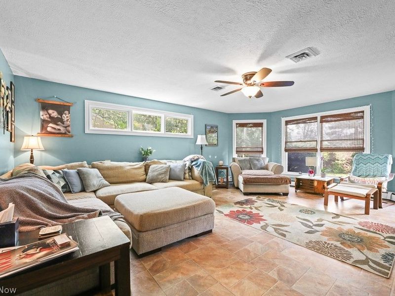 705 Overlook Drive, Alliance, OH 44601 Photo 14