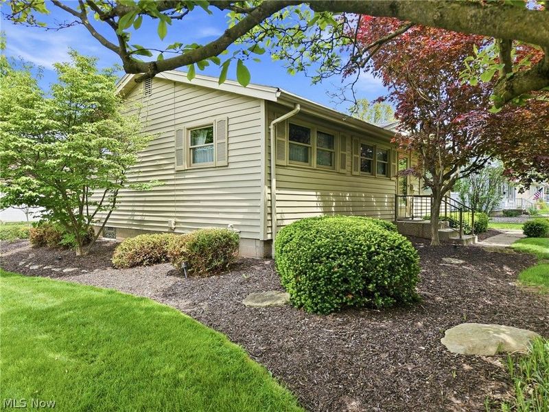 908 Bowman Street, Niles, OH 44446 Photo 2