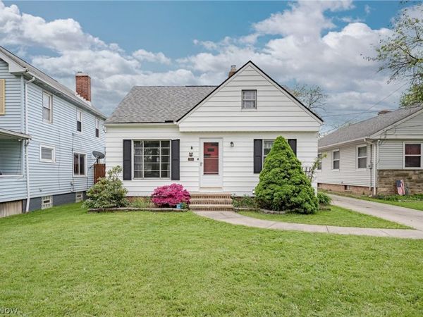 11104 Mccracken Road , Garfield Heights, OH 44125
