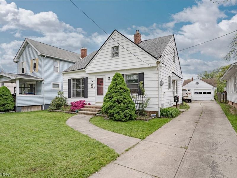 11104 Mccracken Road, Garfield Heights, OH 44125 Photo 2
