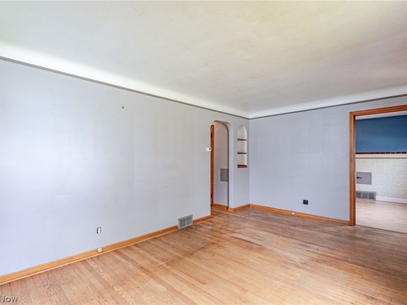 11104 Mccracken Road, Garfield Heights, OH 44125 Photo 5