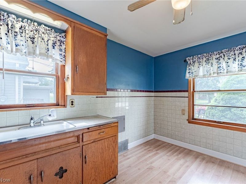 11104 Mccracken Road, Garfield Heights, OH 44125 Photo 8