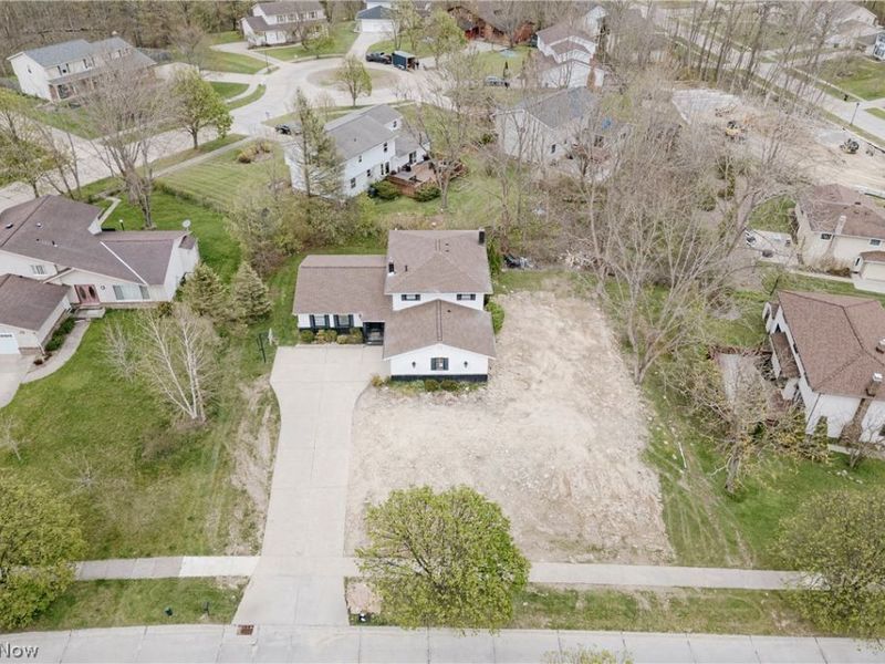 5880 Deepwood Trail, Solon, OH 44139 Photo 3