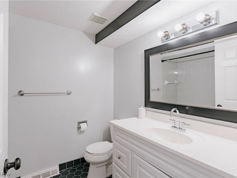 5880 Deepwood Trail, Solon, OH 44139 Photo 32