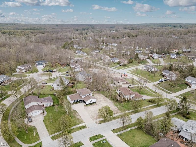 5880 Deepwood Trail, Solon, OH 44139 Photo 5
