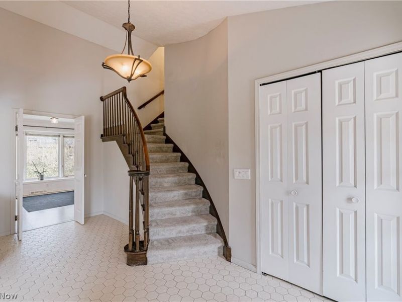 5880 Deepwood Trail, Solon, OH 44139 Photo 7
