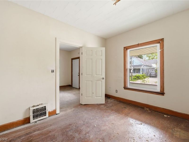 6511 Fullerton Avenue, Cleveland, OH 44105 Photo 13