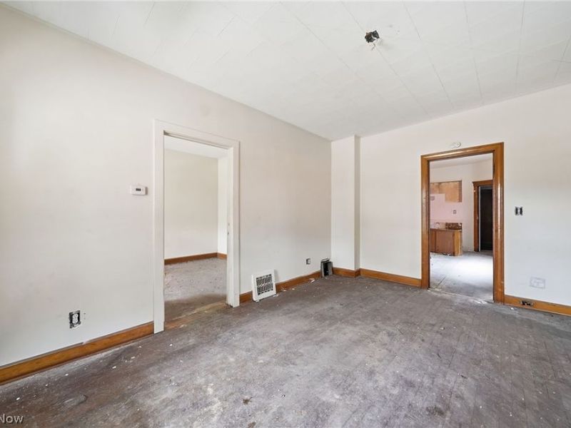 6511 Fullerton Avenue, Cleveland, OH 44105 Photo 5