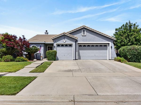 10163 Omeara Dr, Sacramento, CA 95829