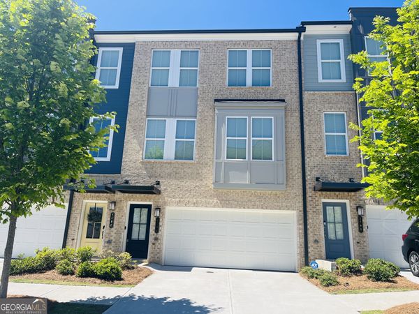 2686 Creek View Terrace NW, Atlanta, GA 30318