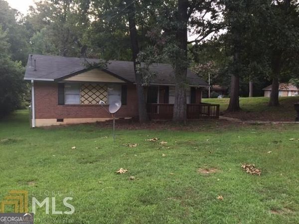 8225 Attleboro Drive, Jonesboro, GA 30238