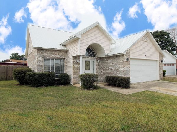 23 Ruby Circle, Mary Esther, FL 32569