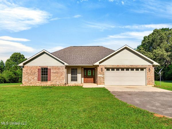 244 Bilbo Holston Road, Poplarville, MS 39470