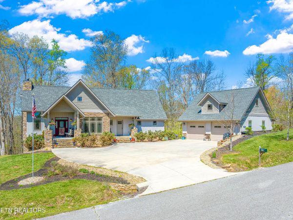 195 Kennedys Loop , LaFollette, TN 37766
