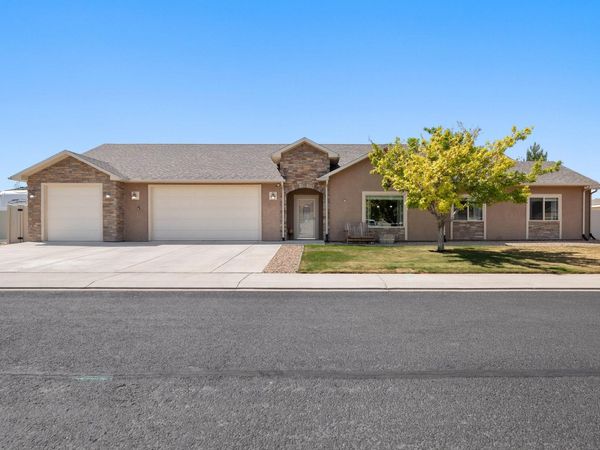 2925 Brook View Lane, Grand Junction, CO 81503