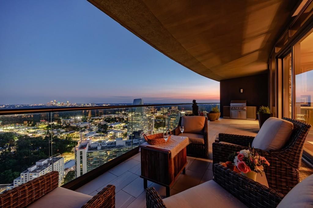 3344 Peachtree Road Ne, Unit 3904, Atlanta, GA 30326 Main Photo