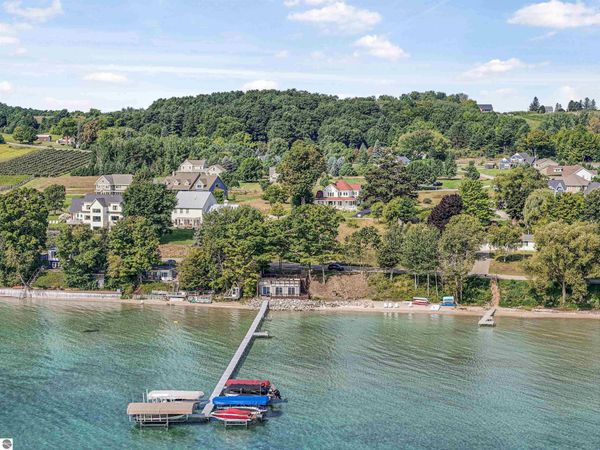 15393 Old Bluff Trail, Traverse City, MI 49686