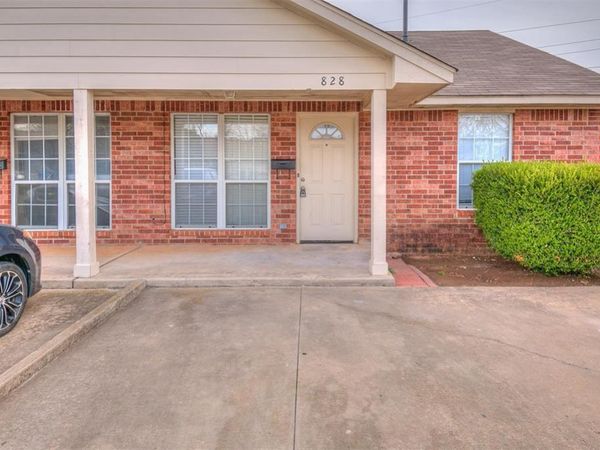 824 Russell Circle, Norman, OK 73071