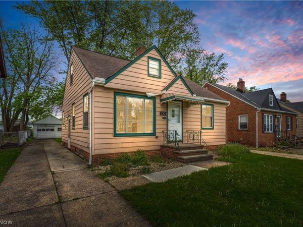 2303 Tuxedo Avenue , Parma, OH 44134