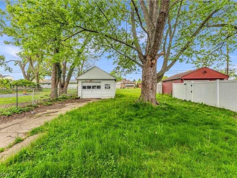 2303 Tuxedo Avenue, Parma, OH 44134 Photo 27