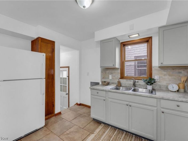 2303 Tuxedo Avenue, Parma, OH 44134 Photo 8