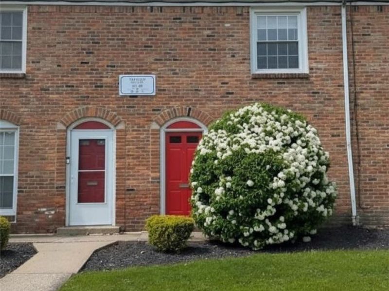 11 Trenton Square, Unit T-36, Euclid, OH 44143 Photo 1