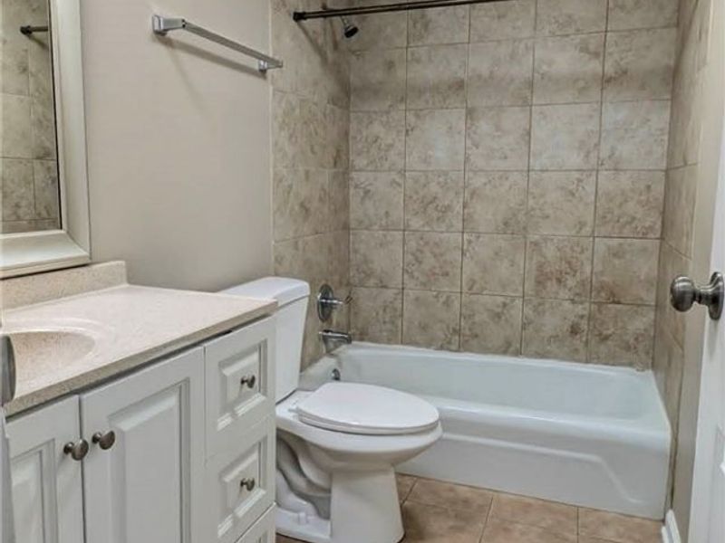 11 Trenton Square, Unit T-36, Euclid, OH 44143 Photo 22