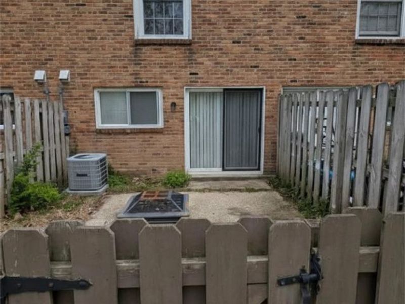 11 Trenton Square, Unit T-36, Euclid, OH 44143 Photo 4