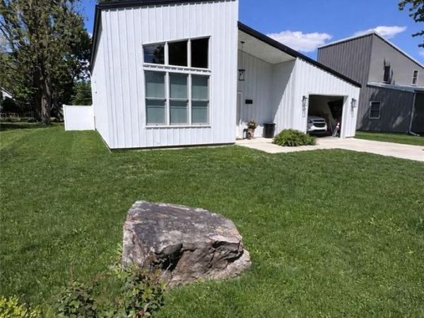 103 W Wood Street , Middle Point, OH 45863