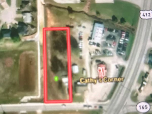 1769 E Kenwood Street , Siloam Springs, AR 72761
