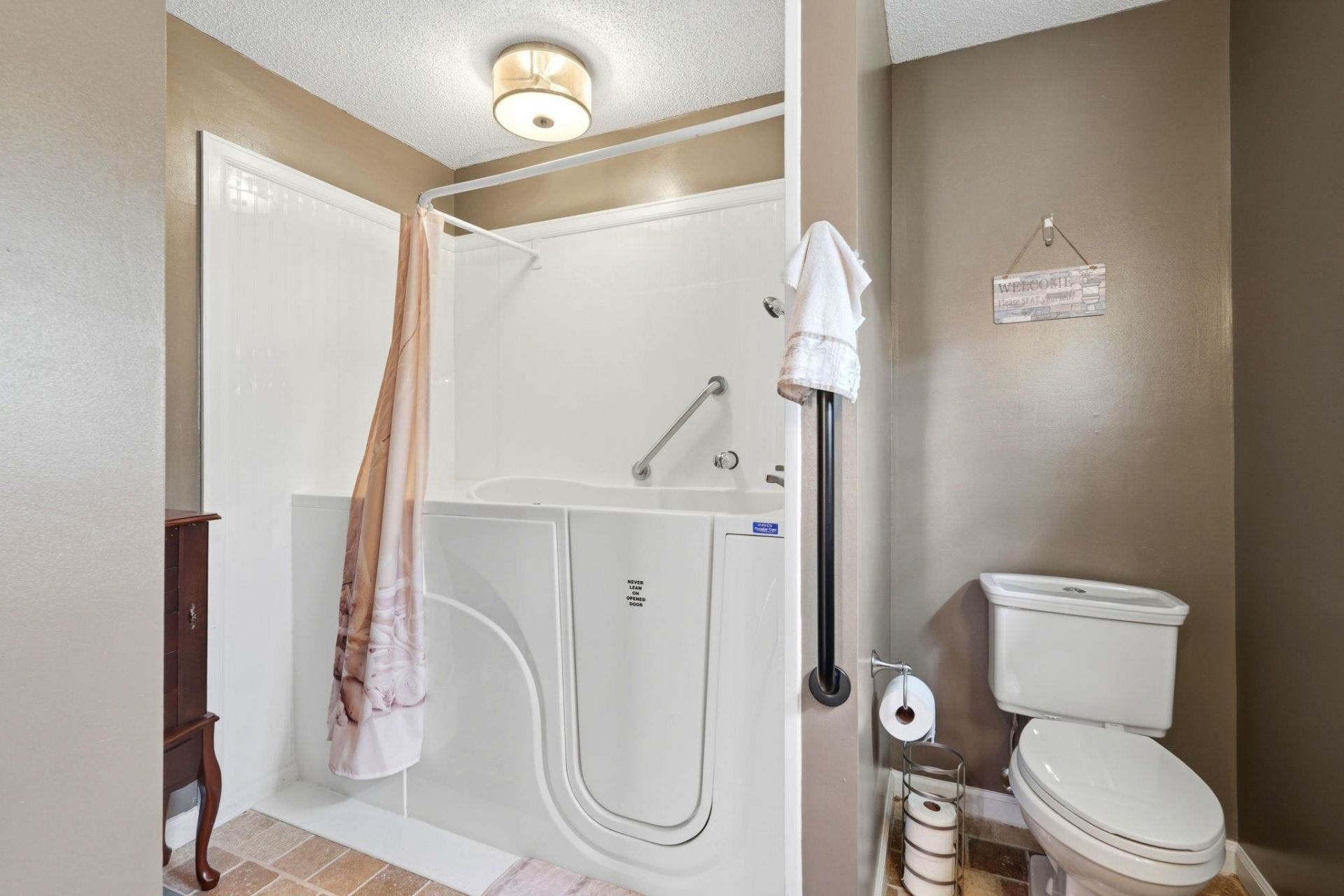 1105 Pantheon Dr.  Photo 10