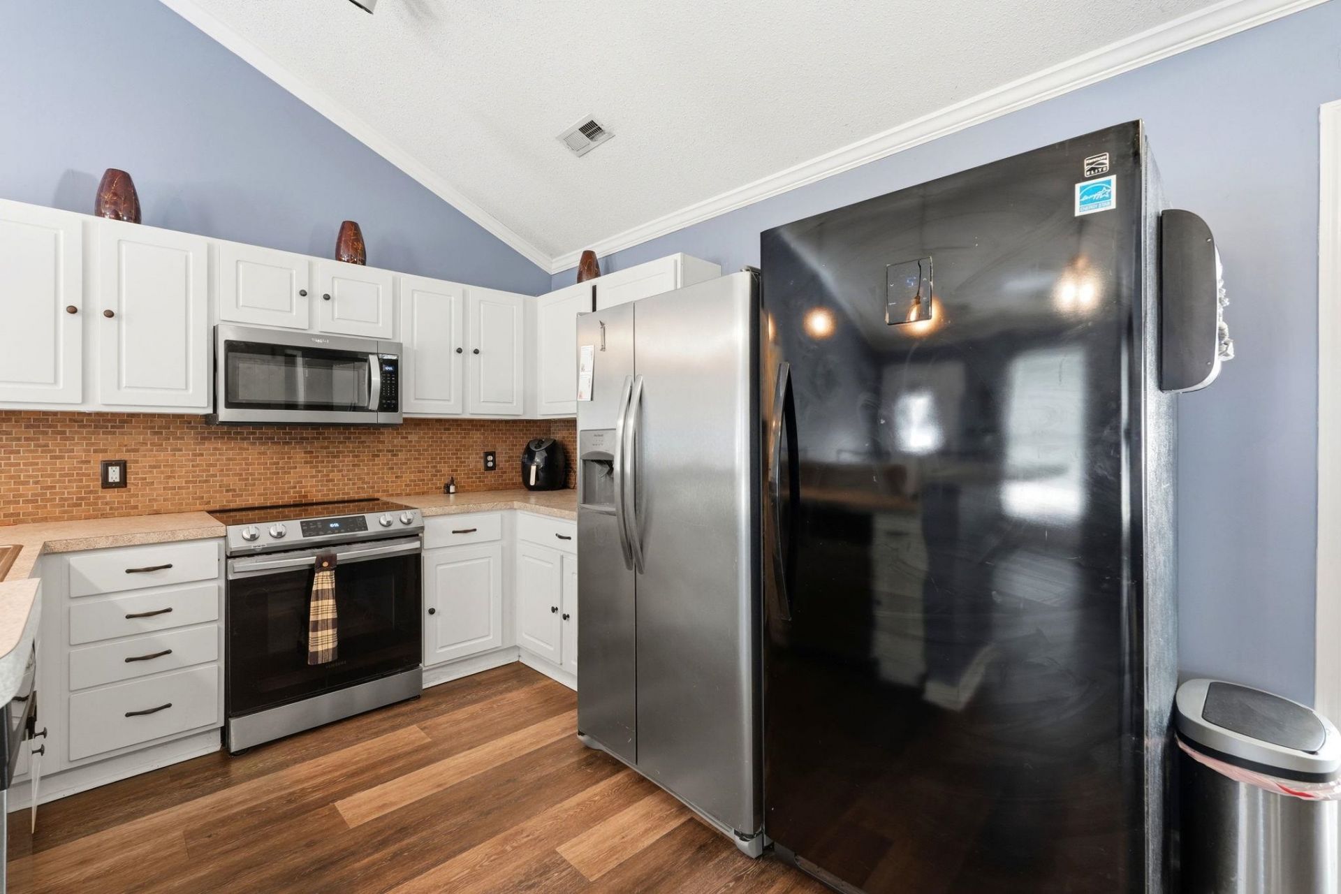 1105 Pantheon Dr.  Photo 14