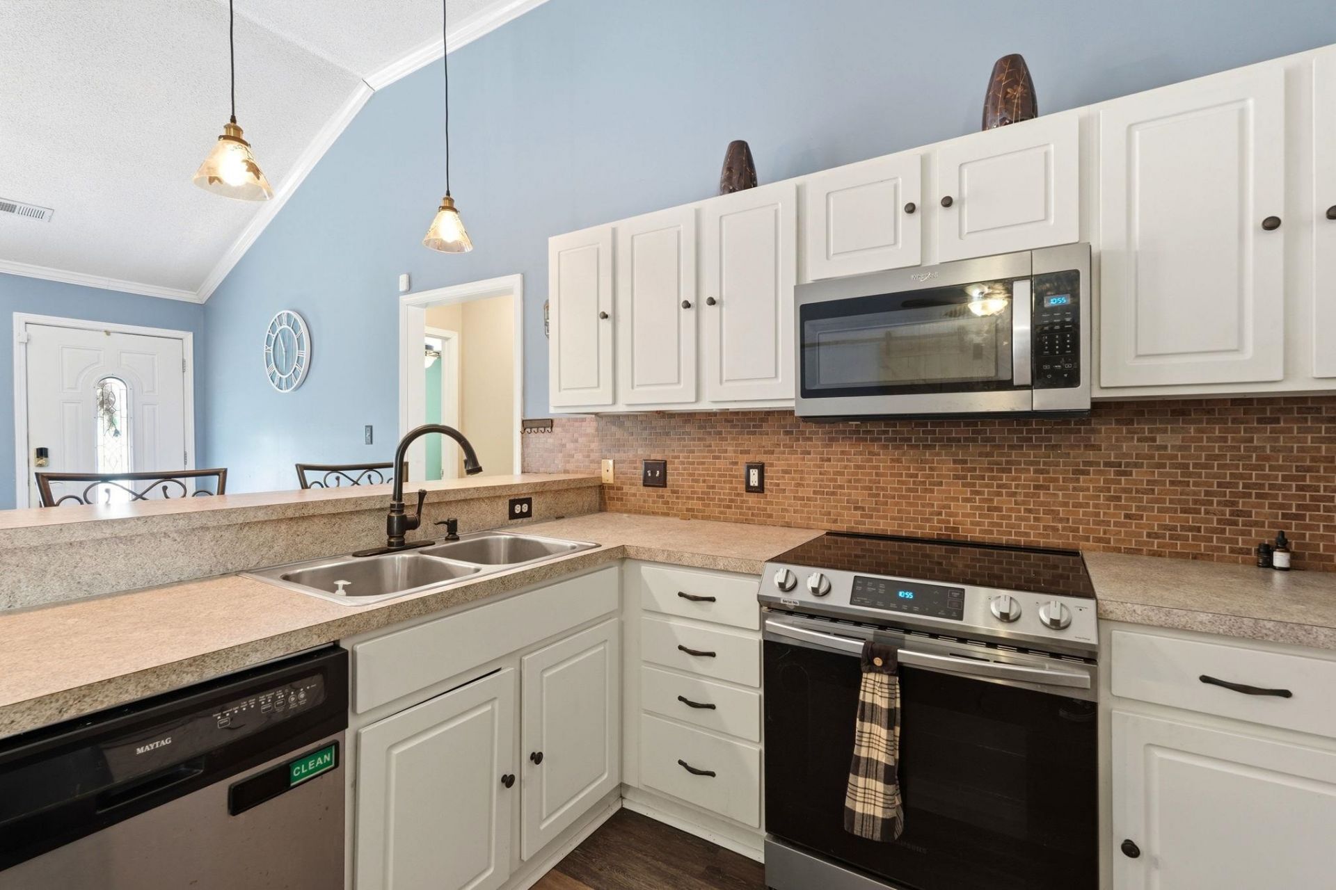 1105 Pantheon Dr.  Photo 15