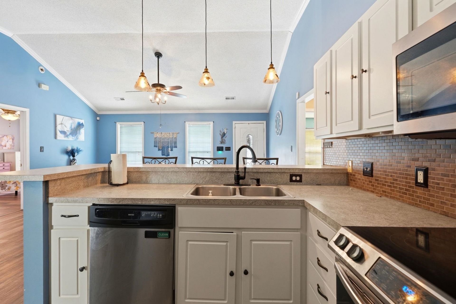 1105 Pantheon Dr.  Photo 16